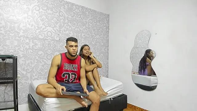 harperandmason - HarperAndMason's free webcam - UK Sex Cams