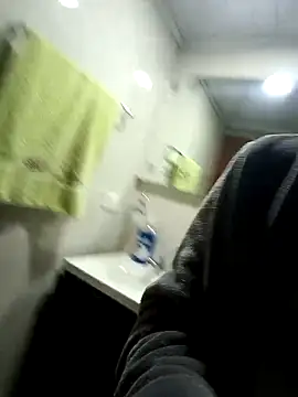 Webcam Model (maynor_1998)  is live.Free join now!