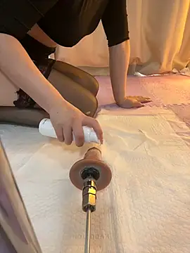 美女Nicole77-baby在线直播