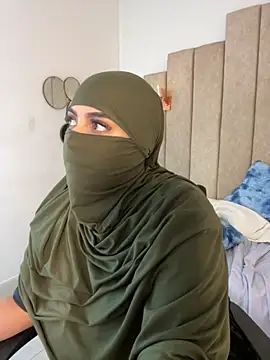 Webcam Model (rashaaa_)  is live.Free join now!