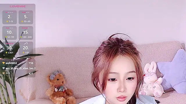 美女Luck-256在线直播