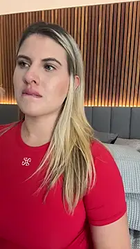 Webcam Model (EmiilyAdams_) is live