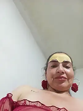 Webcam Model (MaryRoze_)  is live.Free join now!