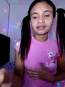 Webcam Model (liz7skinny) is live