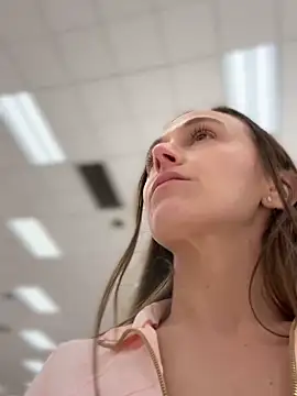 lunagirl13 live cam profile