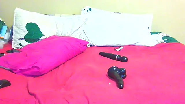 black-barbiexxc (F milf) - bouncing & claping titts!!!