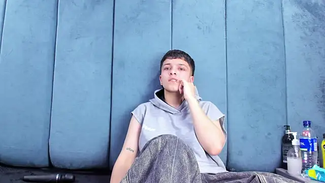 megan_thompson_ - Megan_Thompson_'s free webcam - UK Sex Cams