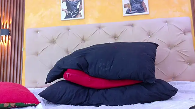 dayis_miller - Dayis_miller's free webcam - UK Sex Cams