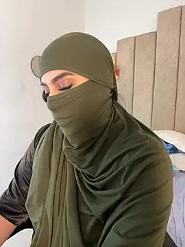 Webcam Model (rashaaa_)  is live.Free join now!