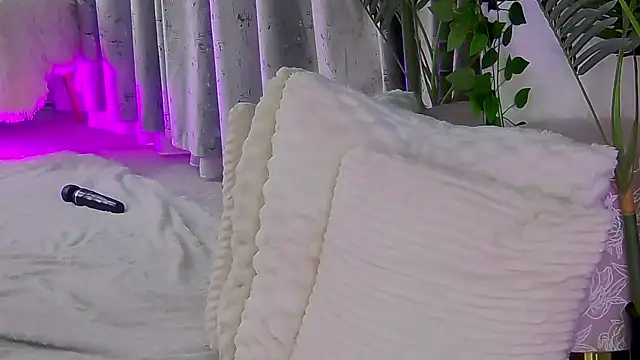 isabelleethan - IsabelleEthan's free webcam - UK Sex Cams