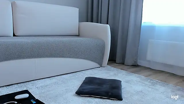 amelinalove - AmelinaLove's free webcam - UK Sex Cams