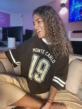 Webcam Model (AngelPinkk_)  is live.Free join now!