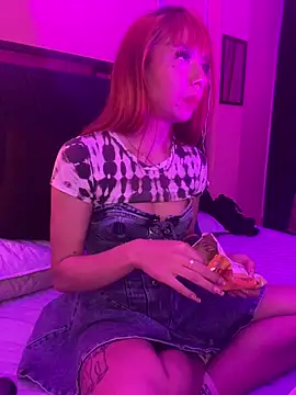 elaaa_pink21 - Elaaa_pink21's free webcam - UK Sex Cams