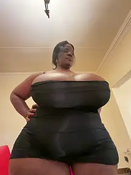 xXXSexyamazon's Stripchat show and profile