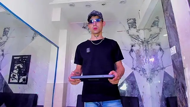 Isabella_stanford2 webcam