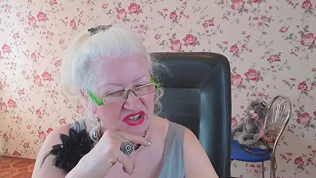 Maya_Mayflower live sex cam