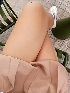 ori-lynk (F milf) - Play dildo and cum at the public