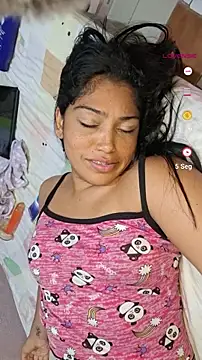 putaalexa - Putaalexa's free webcam - UK Sex Cams