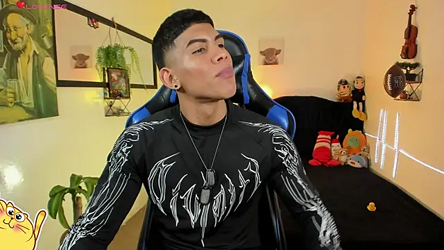 damian_latinxxx - Damian_latinxxx's free webcam - UK Sex Cams