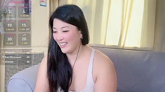 美女Tavie1744在线直播