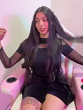 Webcam Model (Felicia_smok3)  is live.Free join now!