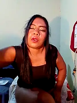 Webcam Model (rosmery-navarro) is live