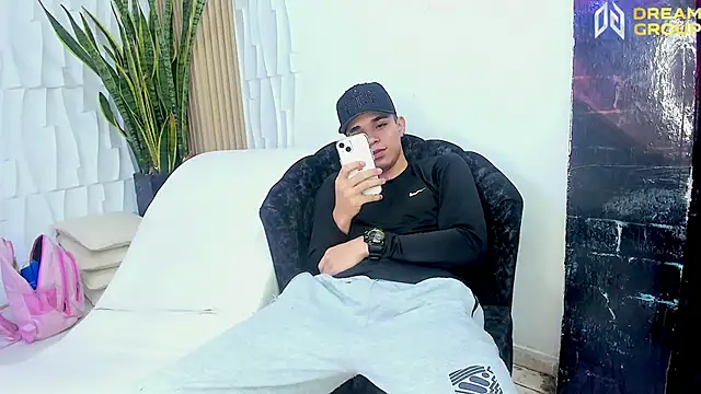 AmazingPartys live sex cam