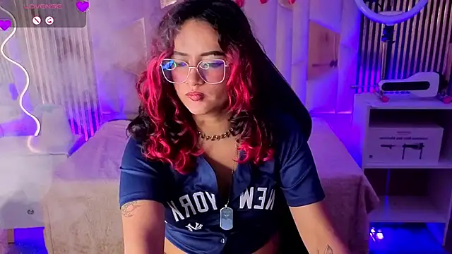 kristen_tay - Kristen_tay's free webcam - UK Sex Cams