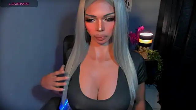 xEllaineCumsLotx webcam