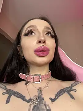 Webcam Model (Molly__Moon) is live