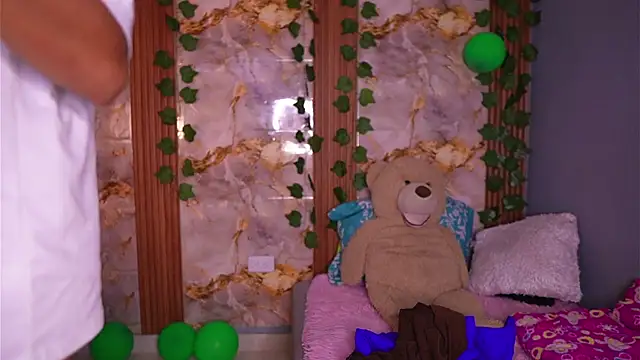 zoey-fox - Zoey-fox's free webcam - UK Sex Cams