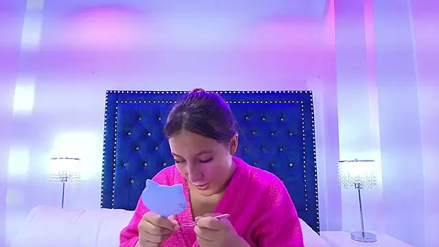 Cristal_and_luke Live Webcam on Stripchat