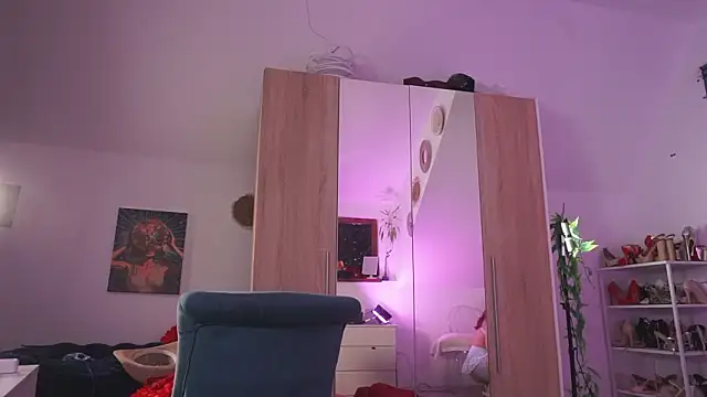 Amaliamour live sex cam