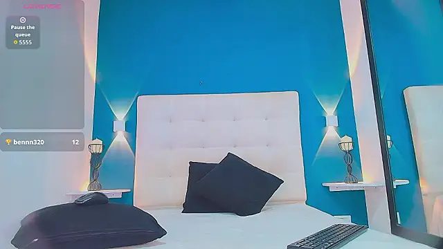 tracydavis_ (F young) - Suck fingers🌺