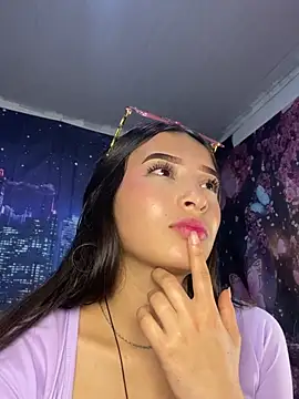 Webcam Model (Itze_Mua) is live