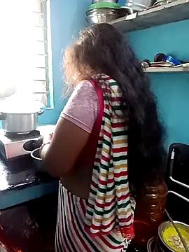 Webcam Model (tamil_Vennila)  is live.Free join now!