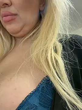 theeablanco - TheeaBlanco's free webcam - UK Sex Cams