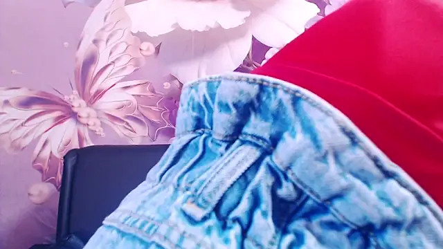 blondpussy - BlondPussy's free webcam