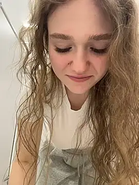 RussianWoman's live cam