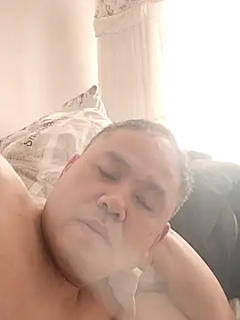 wanggang880903 webcam