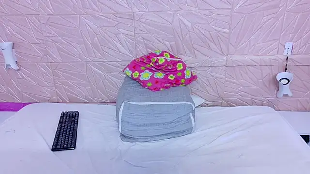 nina_bae - Nina_bae's free webcam