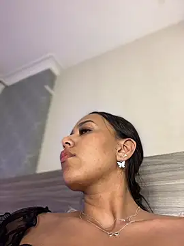 Webcam Model (MiilaBlake)  is live.Free join now!