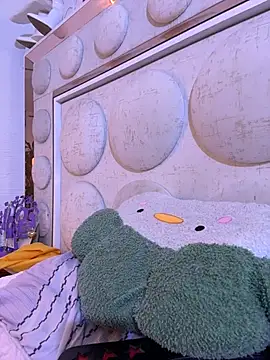 Webcam Model (lucianaroy)  is live.Free join now!