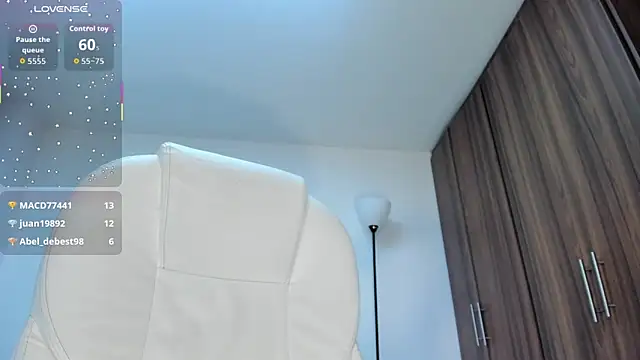 karliie_kloss_ - Karliie_kloss_'s free webcam - UK Sex Cams