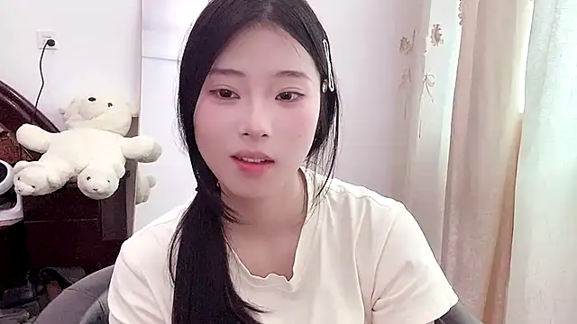 yiyibaby2026 - Yiyibaby2026's free webcam - UK Sex Cams