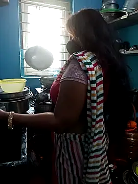 Webcam Model (tamil_Vennila)  is live.Free join now!