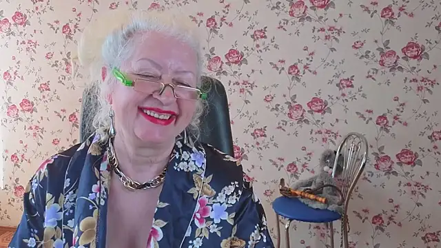 Maya_Mayflower live sex cam