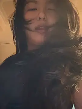 美女BeiBeiiiii在线直播