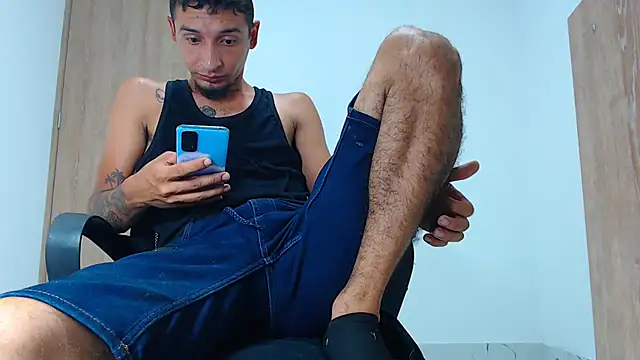 jarley_joker3 (M young) - cum in public