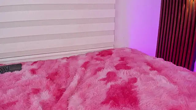 sofi_cutiee (F teen) - Oil in boobs